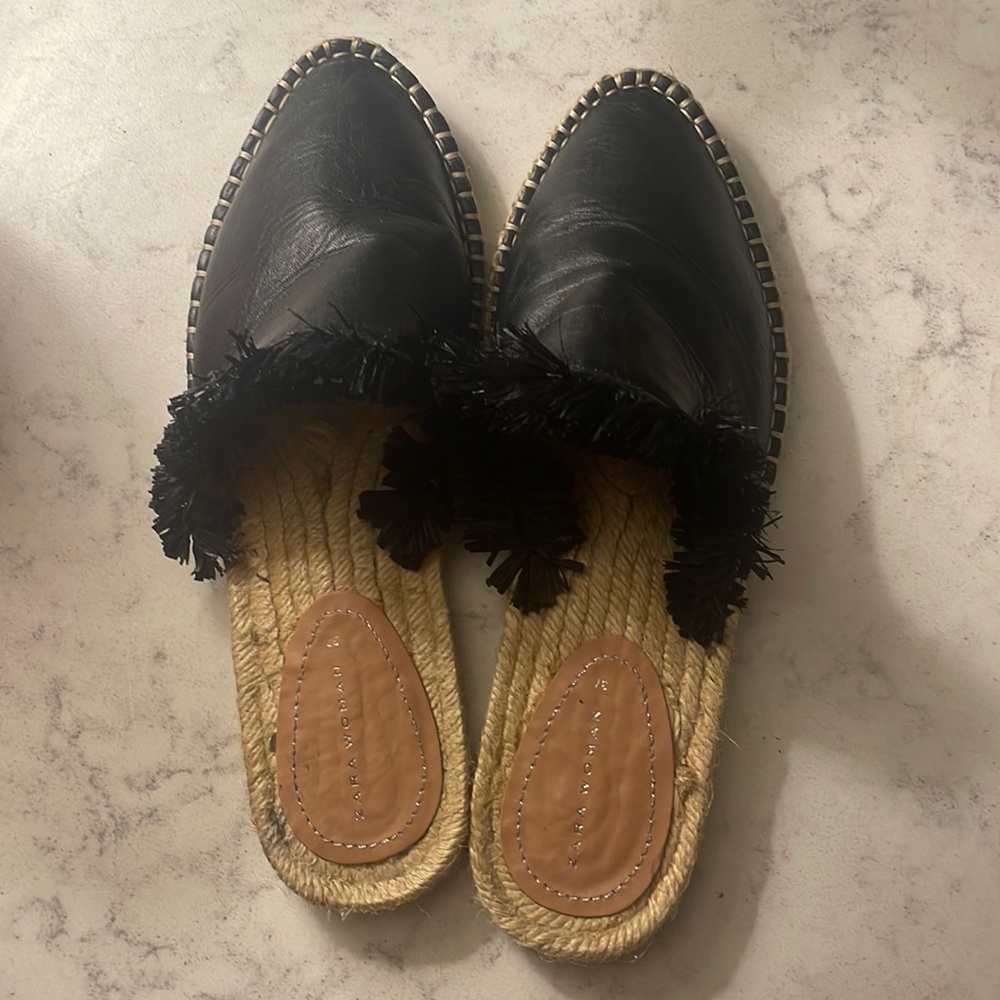 Zara Women leather raffia mules size 7